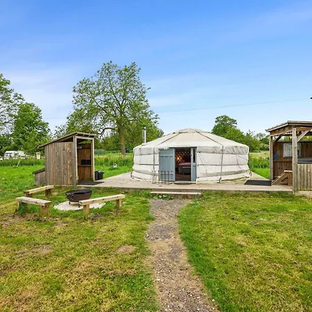 Glamp And Tipple Ltd Hotel Great Ellingham Exterior photo