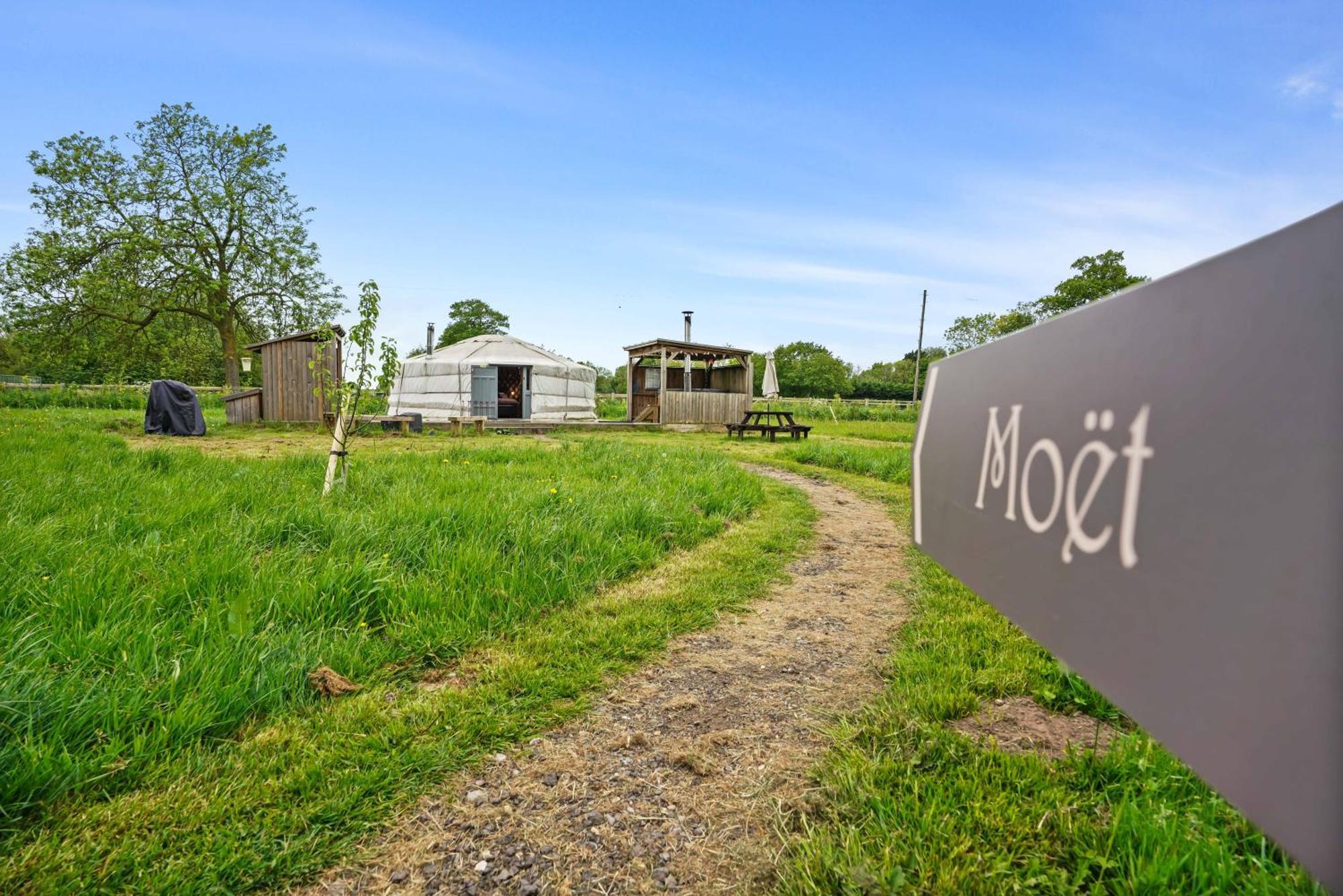 Glamp And Tipple Ltd *