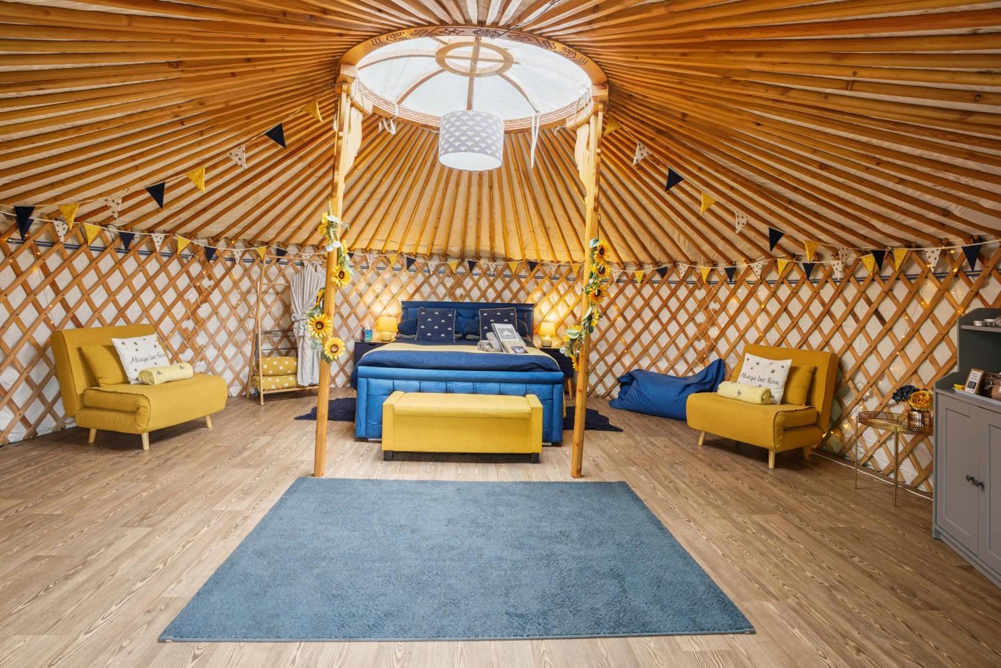 Glamp And Tipple Ltd * Great Ellingham
