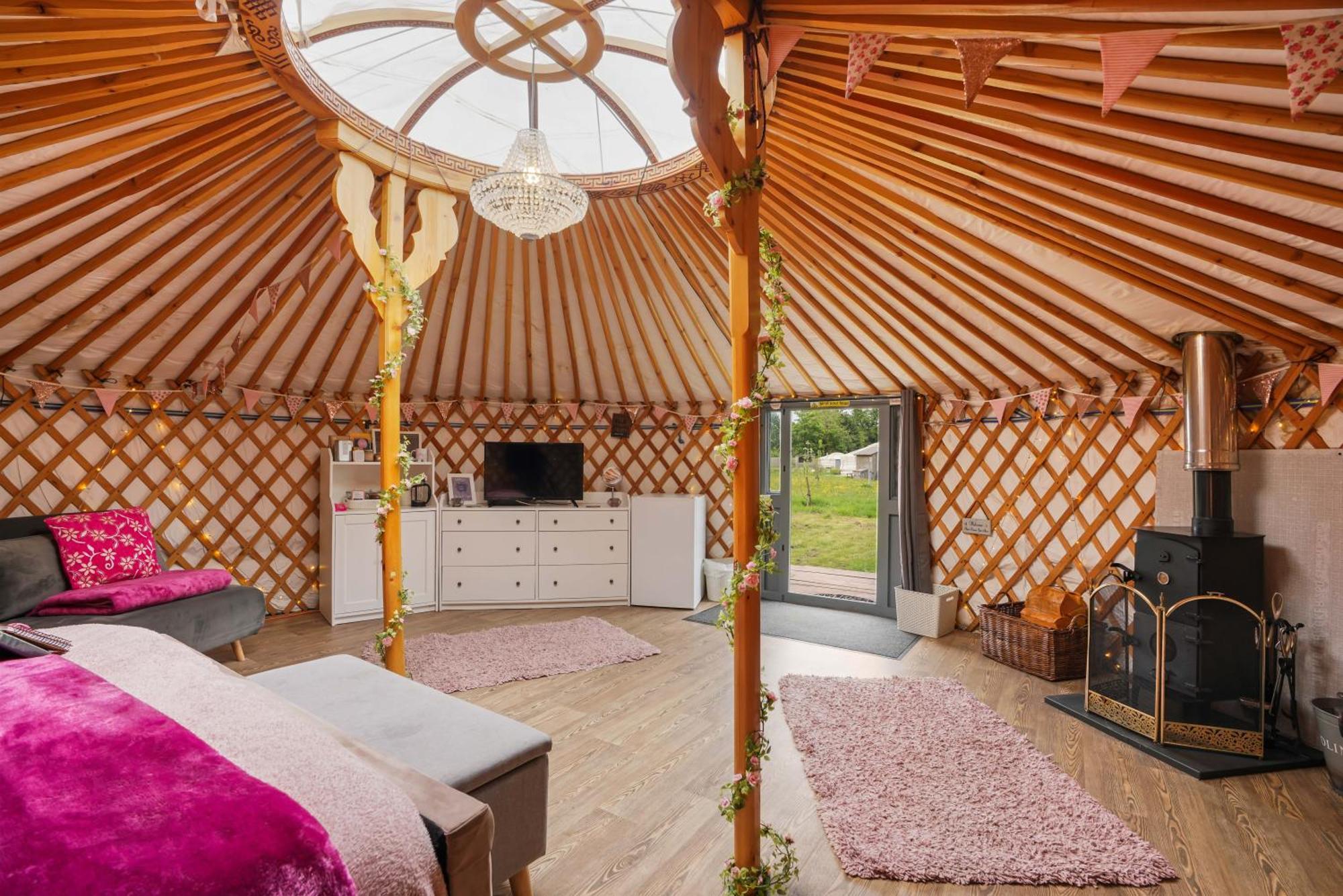 Luxury tent Glamp And Tipple Ltd