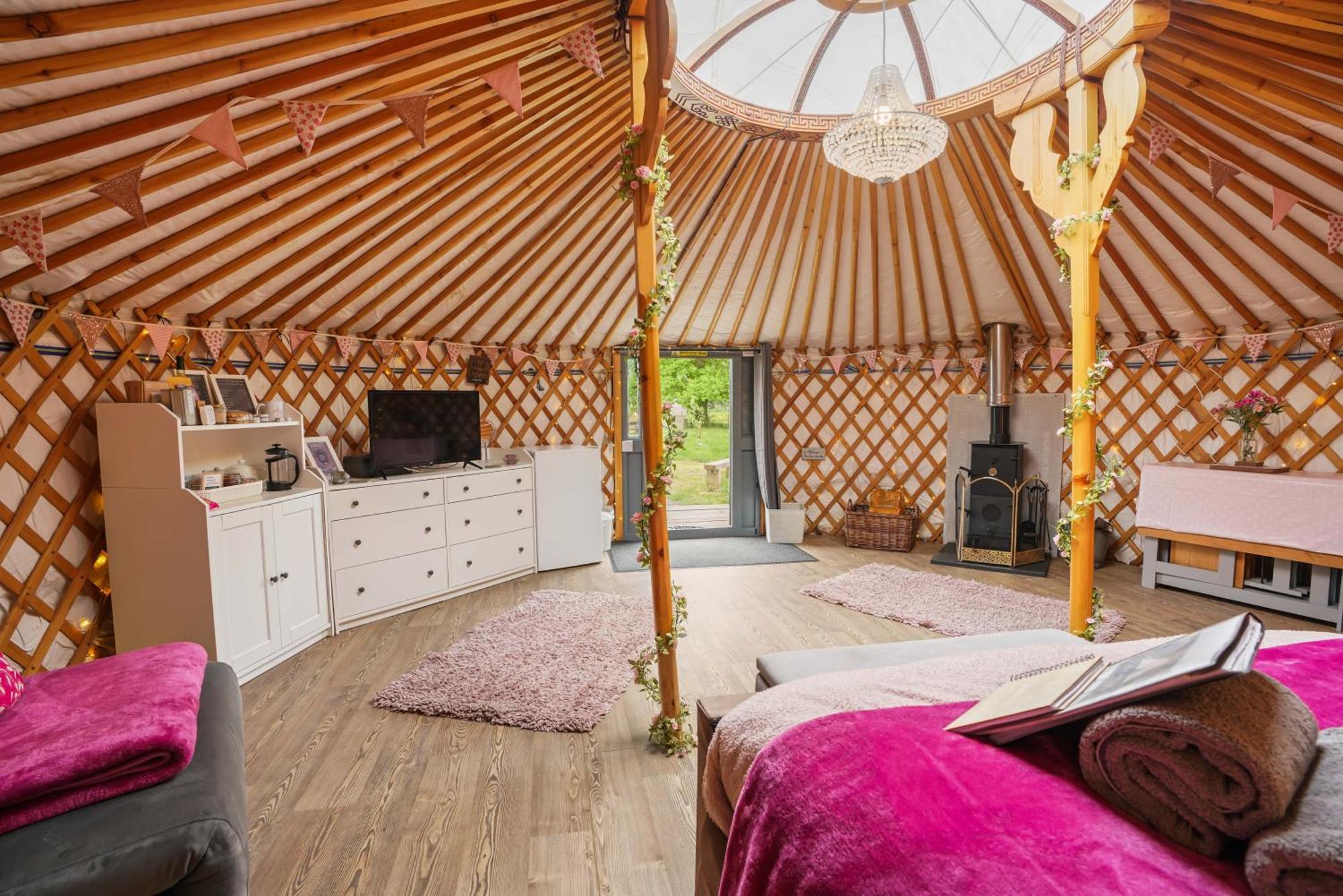 Glamp And Tipple Ltd Luxury tent