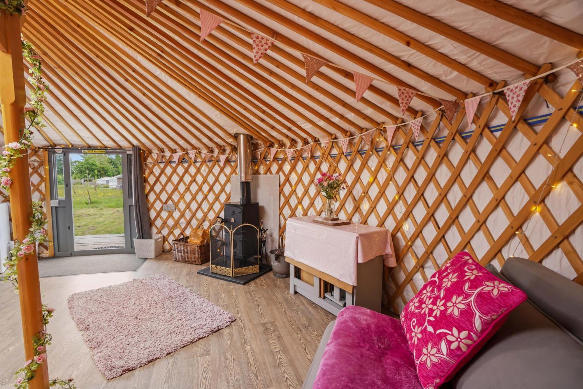 Luxury tent Glamp And Tipple Ltd