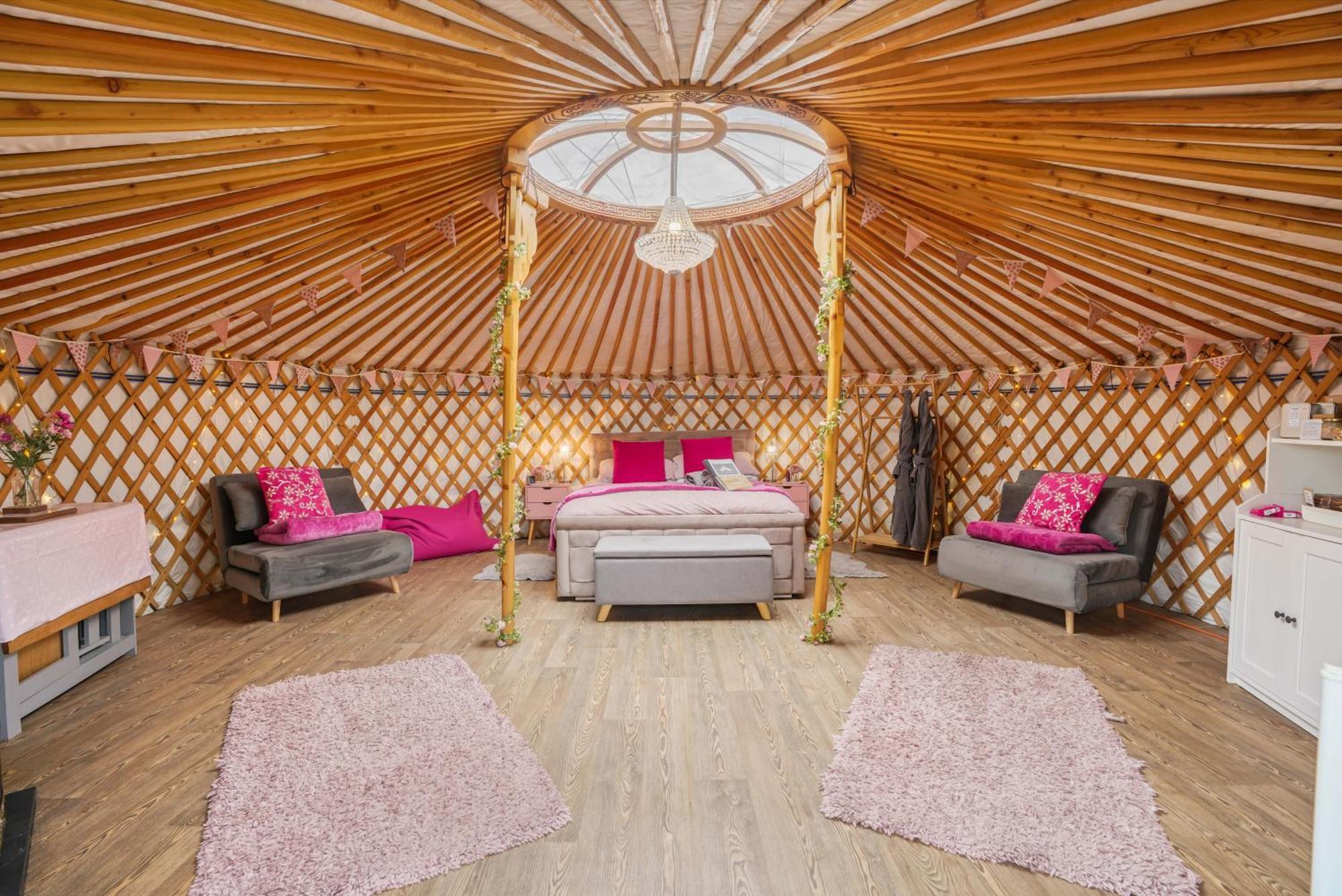 Luxury tent Glamp And Tipple Ltd